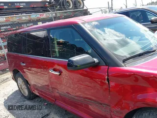 2016 Ford Flex SEL z VIN 2FMGK5C87GBA19902, wystawiony jako IAAI lot #42270902 z przebiegiem 111 862 mil mil oraz . Historia ofert i sprzedaży dostępna na DreamBid. Obrazek 13.