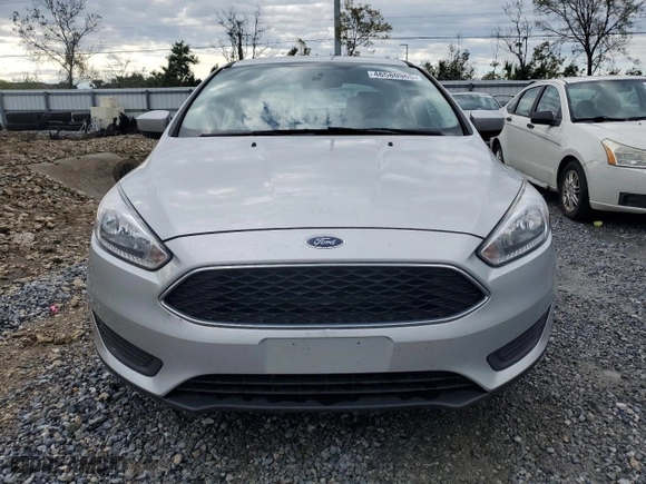 2018 Ford Focus SE with VIN 1FADP3F20JL275641, listed as a Copart auction lot 46580965 with 97,919 mi miles and Salvage Title. Bid and sale history available at carsss.com. Image 5.