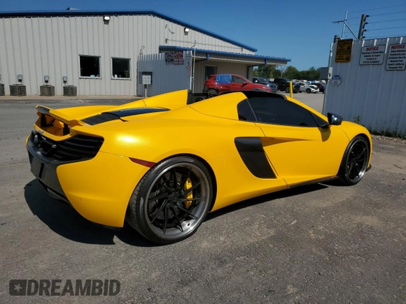 2016 McLaren 650S z VIN SBM11FAA6GW006251, wystawiony jako Copart lot #70628064 z przebiegiem 13 452 mil mil oraz Szkody całkowita. Historia ofert i sprzedaży dostępna na DreamBid. Obrazek 3.