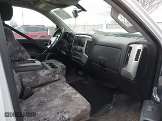 2015 GMC Sierra 1500 SLE with VIN 3GTU2UECXFG195356, listed as a IAAI auction lot 41777752 with 171,549 mi miles. Bid and sale history available at carsss.com. Image 5.