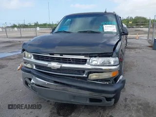 2005 Chevrolet Tahoe LS with VIN 1GNEC13V35R263104, listed as a IAAI auction lot 41918482 with 208,520 mi miles and . Bid and sale history available at DreamBid. Image 6.