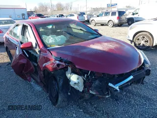 2017 Toyota Camry XLE z VIN 4T1BF1FK2HU814348, wystawiony jako IAAI lot #41292791 z przebiegiem 124 511 mil mil oraz . Historia ofert i sprzedaży dostępna na DreamBid. Obrazek 1.