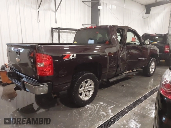 2008 Chevrolet Silverado 1500 LTZ with VIN 1GCEK19JX8E194701, listed as a IAAI auction lot 41270830 with 96,669 mi miles. Bid and sale history available at carsss.com. Image 4.