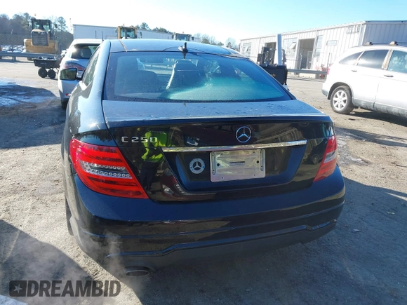 2015 Mercedes-Benz C-Class C 250 with VIN WDDGJ4HB2FG386158, listed as a IAAI auction lot 41373544 with 94,309 mi miles. Bid and sale history available at carsss.com. Image 17.