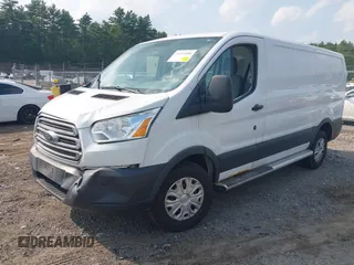 2015 Ford Transit Cargo z VIN 1FTNR1ZM5FKA65799, wystawiony jako IAAI lot #42473586 z przebiegiem 99 756 mil mil oraz . Historia ofert i sprzedaży dostępna na DreamBid. Obrazek 17.