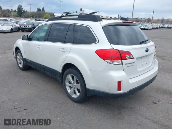 2013 Subaru Outback Premium with VIN 4S4BRBCC4D3286094, listed as a IAAI auction lot 41889938 with Not Provided miles and . Bid and sale history available at carsss.com. Image 3.