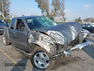 2007 Chevrolet Silverado 1500 LT w/1LT with VIN 2GCEC19J671681715, listed as a IAAI auction lot 41460453 with 119,714 mi miles. Bid and sale history available at carsss.com. Image 1.