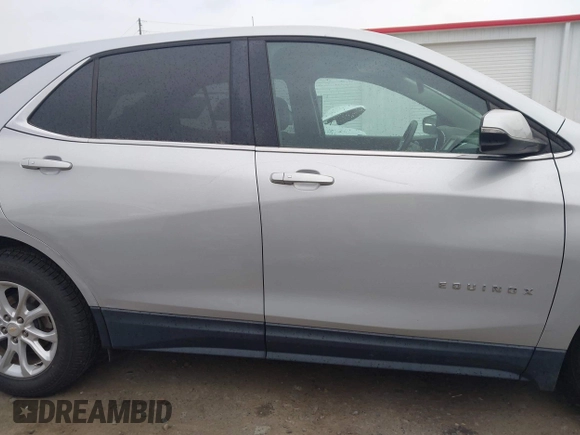 2018 Chevrolet Equinox LT with VIN 2GNAXJEV8J6252105, listed as a IAAI auction lot 41814264 with 104,167 mi miles. Bid and sale history available at carsss.com. Image 14.