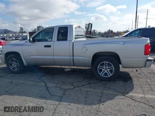 2011 Ram Dakota Bighorn/Lonestar with VIN 1D7RE3BK6BS636282, listed as a IAAI auction lot 41514885 with 295,847 mi miles. Bid and sale history available at carsss.com. Image 15.