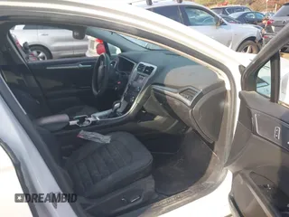 2015 Ford Fusion SE with VIN 3FA6P0H71FR236064, listed as a IAAI auction lot 40731737 with 220,120 mi miles and . Bid and sale history available at carsss.com. Image 5.