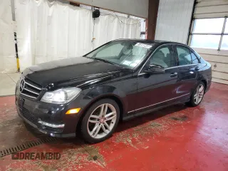 2014 Mercedes-Benz C 300 Sport with VIN WDDGF8AB5EA956772, listed as a Copart auction lot 51590945 with 85,121 mi miles and Clean Title. Bid and sale history available at DreamBid. Image 1.