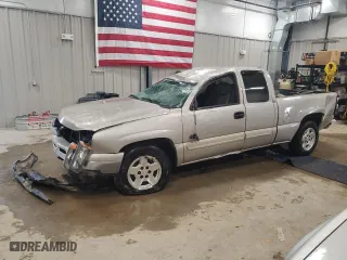 2006 Chevrolet Silverado 1500 LS with VIN 1GCEC19V76Z125535, listed as a Copart auction lot 51112165 with 230,190 mi miles and Clean Title. Bid and sale history available at carsss.com. Image 1.