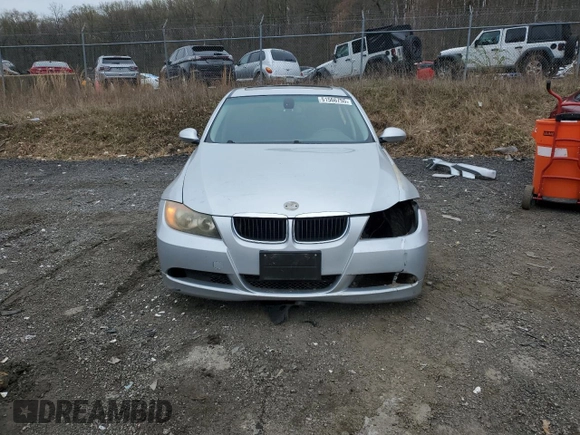2008 BMW 3 Series 328i with VIN WBAVA37538NL50420, listed as a Copart auction lot 51566755 with 153,561 mi miles and Salvage Title. Bid and sale history available at DreamBid. Image 5.