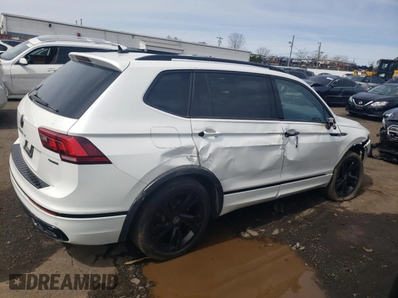 2023 Volkswagen Tiguan SE R-Line Black with VIN 3VV8B7AX9PM092316, listed as a Copart auction lot 51892325 with 24,058 mi miles and Salvage title. Bid and sale history available at DreamBid. Image 3.