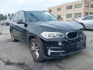 2015 BMW X5 sDrive35i z VIN 5UXKR2C50F0H39784, wystawiony jako IAAI lot #41570318 z przebiegiem 149 276 mil mil oraz . Historia ofert i sprzedaży dostępna na DreamBid. Obrazek 1.
