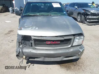 2001 GMC Sonoma SLS 1SG z VIN 1GTCS19W218143006, wystawiony jako IAAI lot #41754688 z przebiegiem 159 375 mil mil oraz . Historia ofert i sprzedaży dostępna na DreamBid. Obrazek 6.