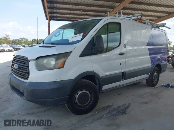 2015 Ford Transit Cargo z VIN 1FTNR1ZMXFKA45161, wystawiony jako IAAI lot #42181449 z przebiegiem 130 096 mil mil oraz . Historia ofert i sprzedaży dostępna na DreamBid. Obrazek 19.