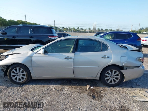 2003 Lexus ES with VIN JTHBF30G730134027, listed as a IAAI auction lot 42016954 with 99,751 mi miles. Bid and sale history available at carsss.com. Image 15.