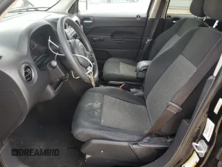 2014 Jeep Patriot Sport z VIN 1C4NJPBA6ED574930, wystawiony jako Copart lot #55684595 z przebiegiem 101 772 mil mil oraz Szkoda całkowita • Salvage title. Historia ofert i sprzedaży dostępna na DreamBid. Obrazek 7.