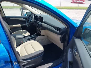 2020 Ford Escape SEL with VIN 1FMCU0H60LUB45316, listed as a IAAI auction lot 42007949 with 58,560 mi miles and . Bid and sale history available at carsss.com. Image 5.