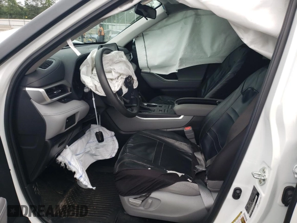 2022 Toyota Highlander L z VIN 5TDCZRBH1NS216485, wystawiony jako Copart lot #64766914 z przebiegiem 33 579 mil mil oraz Szkoda całkowita • Salvage title. Historia ofert i sprzedaży dostępna na DreamBid. Obrazek 7.