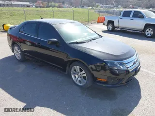 2011 Ford Fusion SE with VIN 3FAHP0HA8BR232236, listed as a IAAI auction lot 41819322 with 196,339 mi miles. Bid and sale history available at carsss.com. Image 1.
