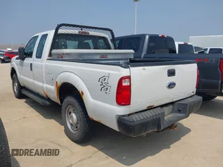 2011 Ford F-250 XL с VIN 1FT7X2B60BEA52497, выставлен на аукционе IAAI как лот 42223000 с пробегом 231 094 миль миль и . История ставок и продаж доступна на DreamBid. Изображение 3.