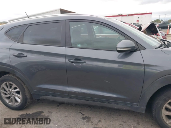 2016 Hyundai Tucson Sport with VIN KM8J33A20GU026691, listed as a IAAI auction lot 41496129 with 111,958 mi miles. Bid and sale history available at carsss.com. Image 13.