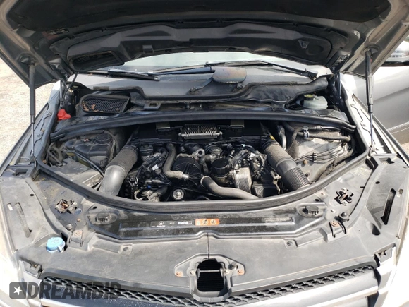 2011 Mercedes-Benz R R 350 with VIN 4JGCB6FE4BA115559, listed as a Copart auction lot 51946455 with 190,266 mi miles and Salvage Title. Bid and sale history available at carsss.com. Image 12.
