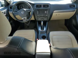 2013 Volkswagen Jetta SEL with VIN 3VWLX7AJ2DM402059, listed as a Copart auction lot 43459935 with 175,130 mi miles and Salvage title. Bid and sale history available at DreamBid. Image 8.
