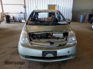 2007 Toyota Prius with VIN JTDKB20U673234573, listed as a Copart auction lot 51957025 with 0 mi miles and Non Repairable. Bid and sale history available at carsss.com. Image 5.