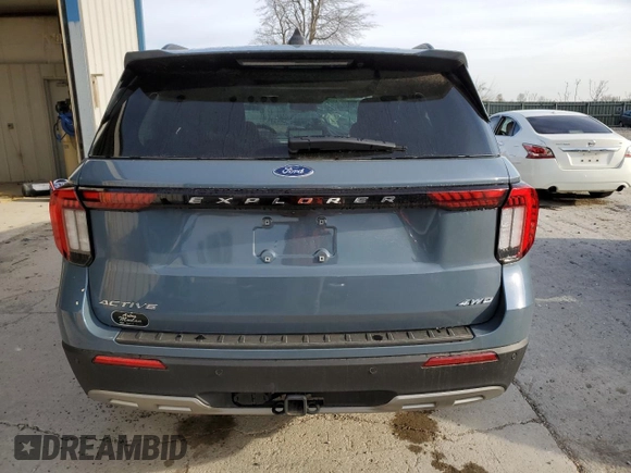 2025 Ford Explorer Active with VIN 1FMUK8DH1SGA42144, listed as a Copart auction lot 49801365 with 3,239 mi miles and Salvage Title. Bid and sale history available at carsss.com. Image 6.