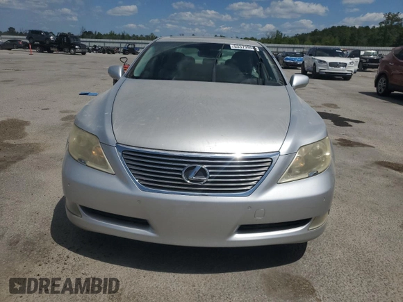 2007 Lexus LS 460 L z VIN JTHGL46F575011306, wystawiony jako Copart lot #53379905 z przebiegiem 191 689 mil mil oraz Szkoda całkowita • Salvage title. Historia ofert i sprzedaży dostępna na DreamBid. Obrazek 5.