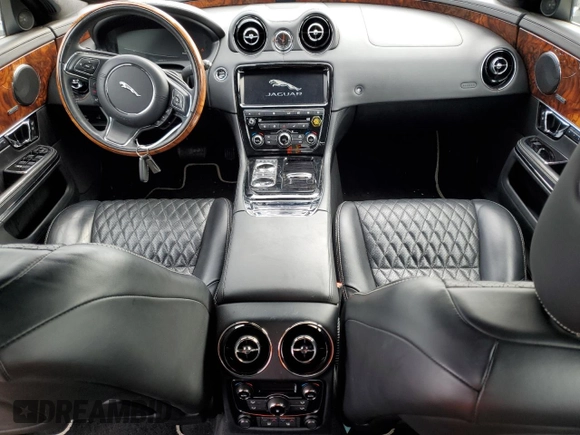 2018 Jaguar XJ Portfolio with VIN SAJWJ2GD1J8W15611, listed as a Copart auction lot 44835764 with 60,010 mi miles and . Bid and sale history available at DreamBid. Image 8.