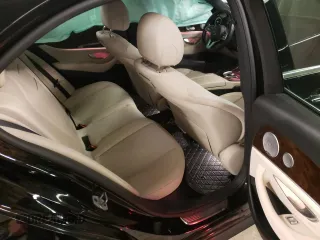 2019 Mercedes-Benz E-Class E 300 with VIN WDDZF4KB9KA550344, listed as a Copart auction lot 71108152 with 23,210 mi miles. Bid and sale history available at carsss.com. Image 10.
