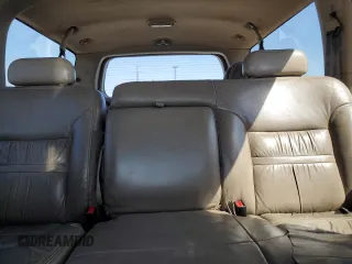 2001 Ford Excursion Limited с VIN 1FMNU42S81EC98586, выставлен на аукционе Copart как лот 63701165 с пробегом 302 278 миль миль и Чистый • Clean title. История ставок и продаж доступна на DreamBid. Изображение 10.