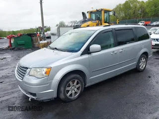 2010 Chrysler Town & Country Touring with VIN 2A4RR5D18AR151604, listed as a IAAI auction lot 42208309 with 207,886 mi miles and . Bid and sale history available at DreamBid. Image 2.