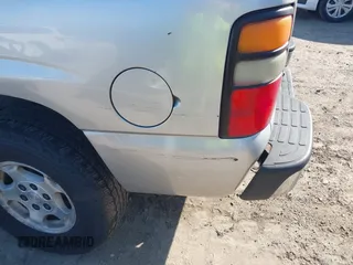 2004 Chevrolet Tahoe Special Service with VIN 1GNEK13V44J293230, listed as a IAAI auction lot 42004302 with 157,924 mi miles. Bid and sale history available at carsss.com. Image 6.