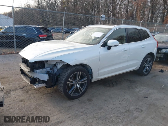 2021 Volvo XC60 Momentum z VIN YV4102DK3M1700720, wystawiony jako IAAI lot #41087871 z przebiegiem 39 385 mil mil oraz . Historia ofert i sprzedaży dostępna na DreamBid. Obrazek 2.