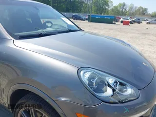 2018 Porsche Cayenne S z VIN WP1AB2A21JLA60264, wystawiony jako IAAI lot #42028716 z przebiegiem 66 479 mil mil oraz . Historia ofert i sprzedaży dostępna na DreamBid. Obrazek 17.
