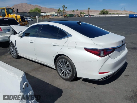 2019 Lexus ES 350 with VIN 58ABZ1B15KU032601, listed as a IAAI auction lot 42334337 with 82,599 mi miles and . Bid and sale history available at DreamBid. Image 3.