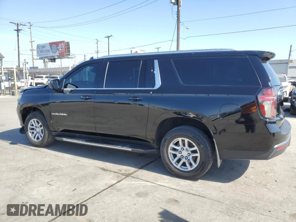 2021 Chevrolet Suburban LT z VIN 1GNSCCKD5MR333272, wystawiony jako Copart lot #58409275 z przebiegiem Nie podano mil oraz Szkoda całkowita • Salvage title. Historia ofert i sprzedaży dostępna na DreamBid. Obrazek 2.