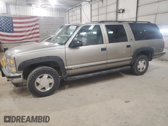 1999 Chevrolet Suburban z VIN 3GNFK16R4XG250550, wystawiony jako Copart lot #51941515 z przebiegiem 202 667 mil mil oraz Szkoda całkowita • Salvage title. Historia ofert i sprzedaży dostępna na DreamBid. Obrazek 1.