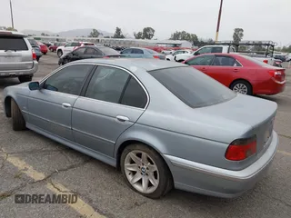 2003 BMW 5 Series 525iA with VIN WBADT43463G024729, listed as a IAAI auction lot 42032836 with 1 mi miles. Bid and sale history available at carsss.com. Image 3.