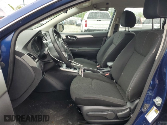 2018 Nissan Sentra S z VIN 3N1AB7AP4JY330897, wystawiony jako Copart lot #57653335 z przebiegiem 69 143 mil mil oraz Szkoda całkowita • Salvage title. Historia ofert i sprzedaży dostępna na DreamBid. Obrazek 7.