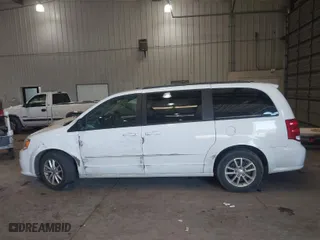 2016 Dodge Grand Caravan SXT with VIN 2C4RDGCGXGR270432, listed as a IAAI auction lot 41625288 with 147,194 mi miles. Bid and sale history available at carsss.com. Image 14.