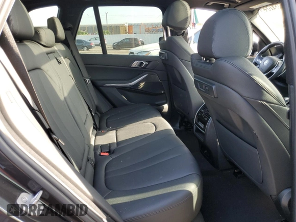 2022 BMW X5 xDrive40i with VIN 5UXCR6C02N9N18226, listed as a Copart auction lot 50031523 with 13,907 mi miles. Bid and sale history available at carsss.com. Image 11.