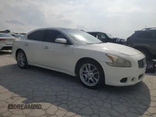 2011 Nissan Maxima SV z VIN 1N4AA5AP6BC806085, wystawiony jako Copart lot #59541205 z przebiegiem 129 367 mil mil oraz Szkoda całkowita • Salvage title. Historia ofert i sprzedaży dostępna na DreamBid. Obrazek 4.