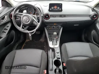 2018 Mazda CX-3 Sport z VIN JM1DKFB74J0318410, wystawiony jako Copart lot #83656364 z przebiegiem 87 853 mil mil oraz Szkoda całkowita • Salvage title. Historia ofert i sprzedaży dostępna na DreamBid. Obrazek 8.