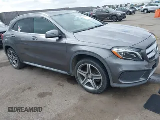 2015 Mercedes-Benz GLA 250 z VIN WDCTG4EBXFJ129368, wystawiony jako IAAI lot #42054241 z przebiegiem 104 836 mil mil oraz . Historia ofert i sprzedaży dostępna na DreamBid. Obrazek 1.